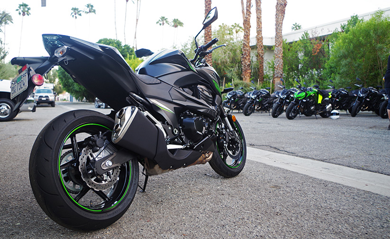 Illustration for article titled Ride Review: The 2015 Kawasaki Z800 Is A Sportbike Wasting Time Trying To Be Comfortable